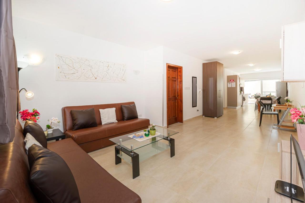 Summer Breeze 3 Bedroom Family Maisonette With Sunny Terrace In Mellieha - By Getawaysmalta Экстерьер фото