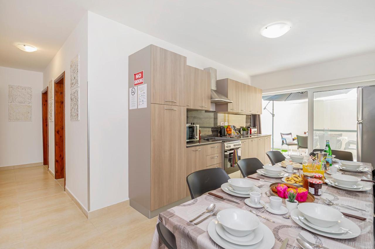 Summer Breeze 3 Bedroom Family Maisonette With Sunny Terrace In Mellieha - By Getawaysmalta Экстерьер фото