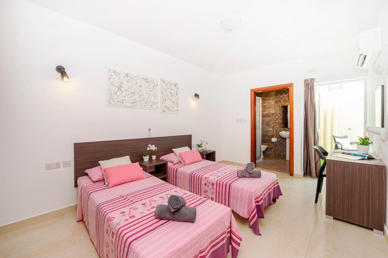 Summer Breeze 3 Bedroom Family Maisonette With Sunny Terrace In Mellieha - By Getawaysmalta Экстерьер фото